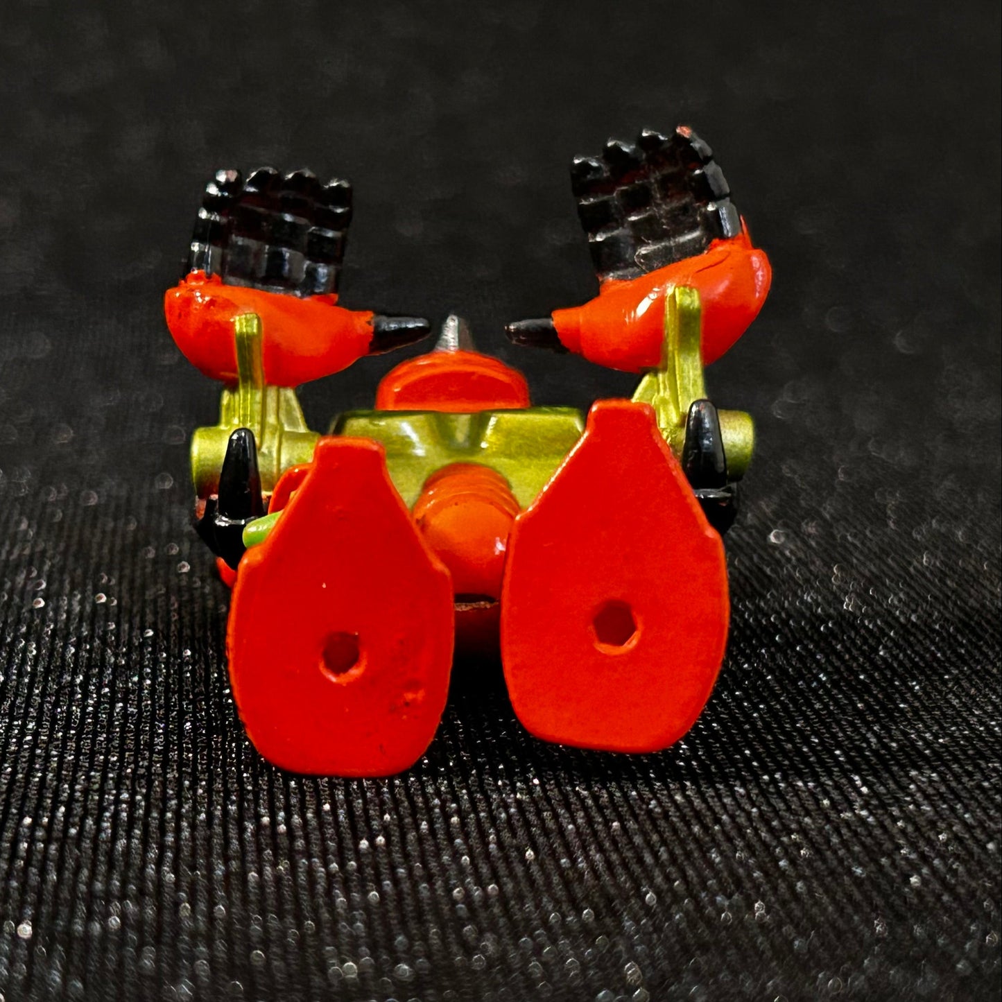 MICRO MACHINES 1992: Nekgripper