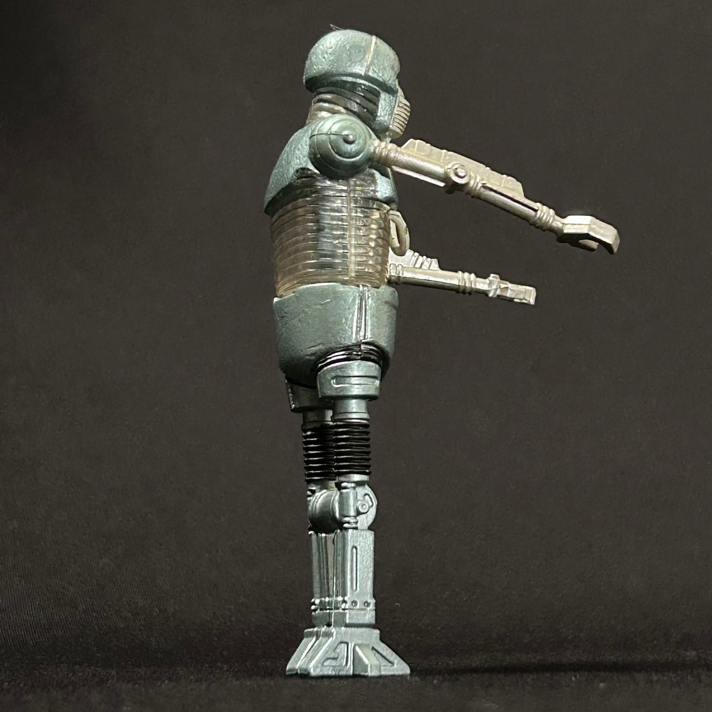 STAR WARS 1997: 2-1B Medical Droid