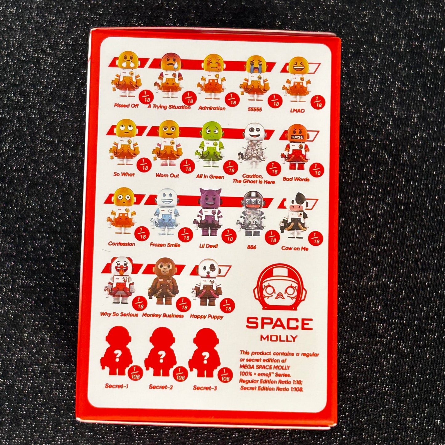 MEGA SPACE MOLLY 100% EMOJI SERIES [BLIND BOX]