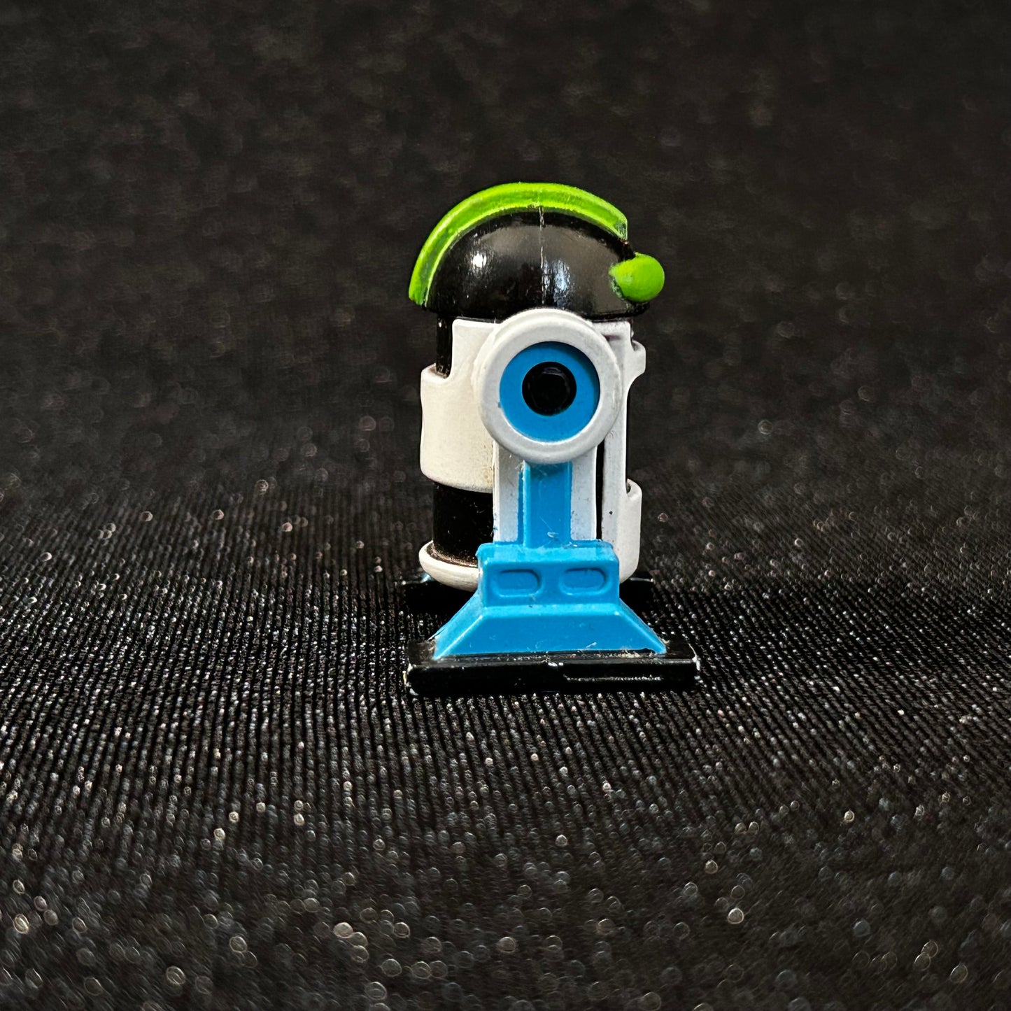 MICRO MACHINES ZBOTS: Tiddo