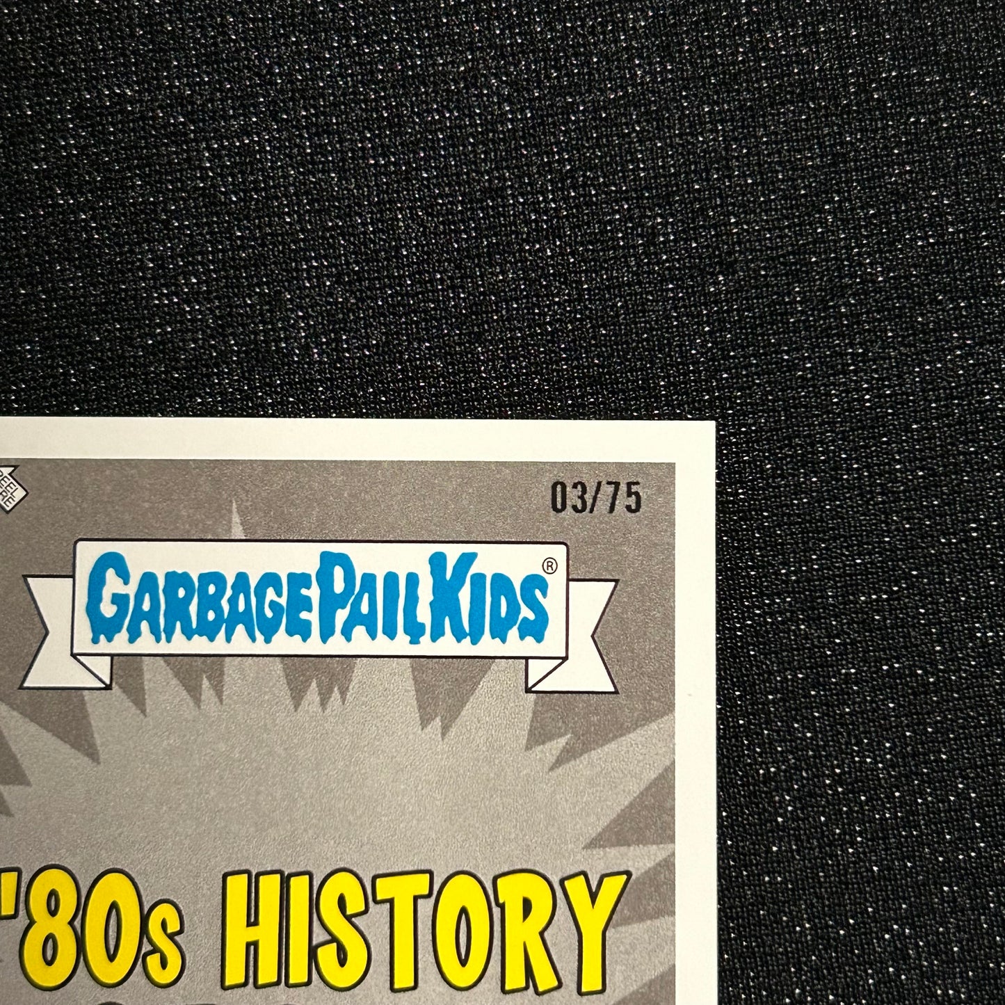2018 GARBAGE PAIL KIDS WE HATE THE 80's: MILK CARLTON 7a BLOODY NOSE RED 03/75 - NM