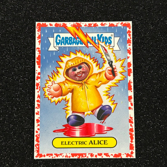 2019 GARBAGE PAIL KIDS REVENGE OF OH THE HORROR-IBLE: ELECTRIC ALICE 1a BLOODY NOSE RED 71/75 - NM