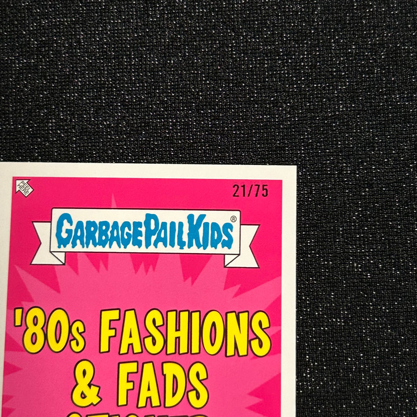 2018 GARBAGE PAIL KIDS WE HATE THE 80's: HEADSPIN FINN 7b BLOODY NOSE RED 21/75 - NM