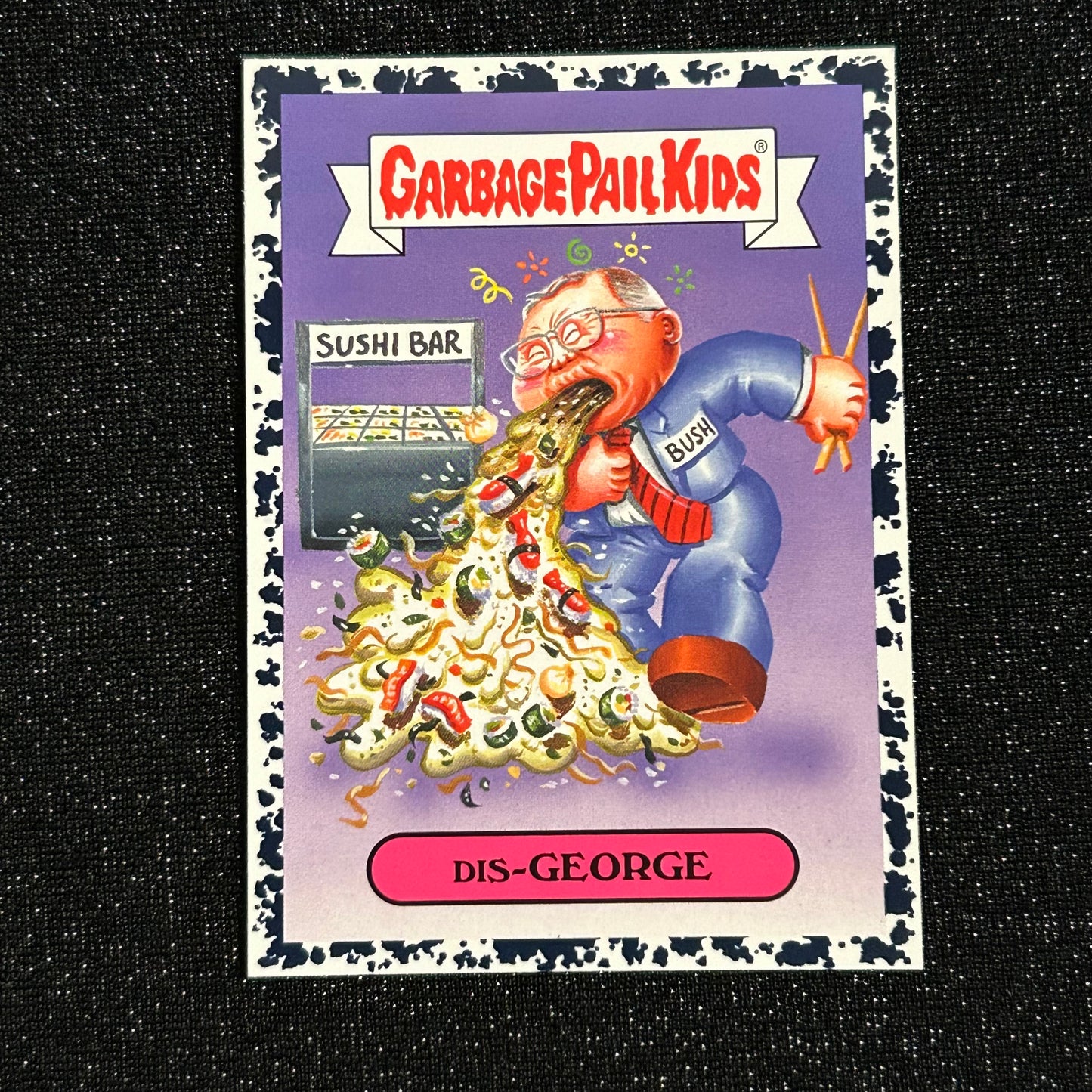 2019 GARBAGE PAIL KIDS WE HATE THE 90's: DIS-GEORGE 1a BLACK & BRUISED - NM