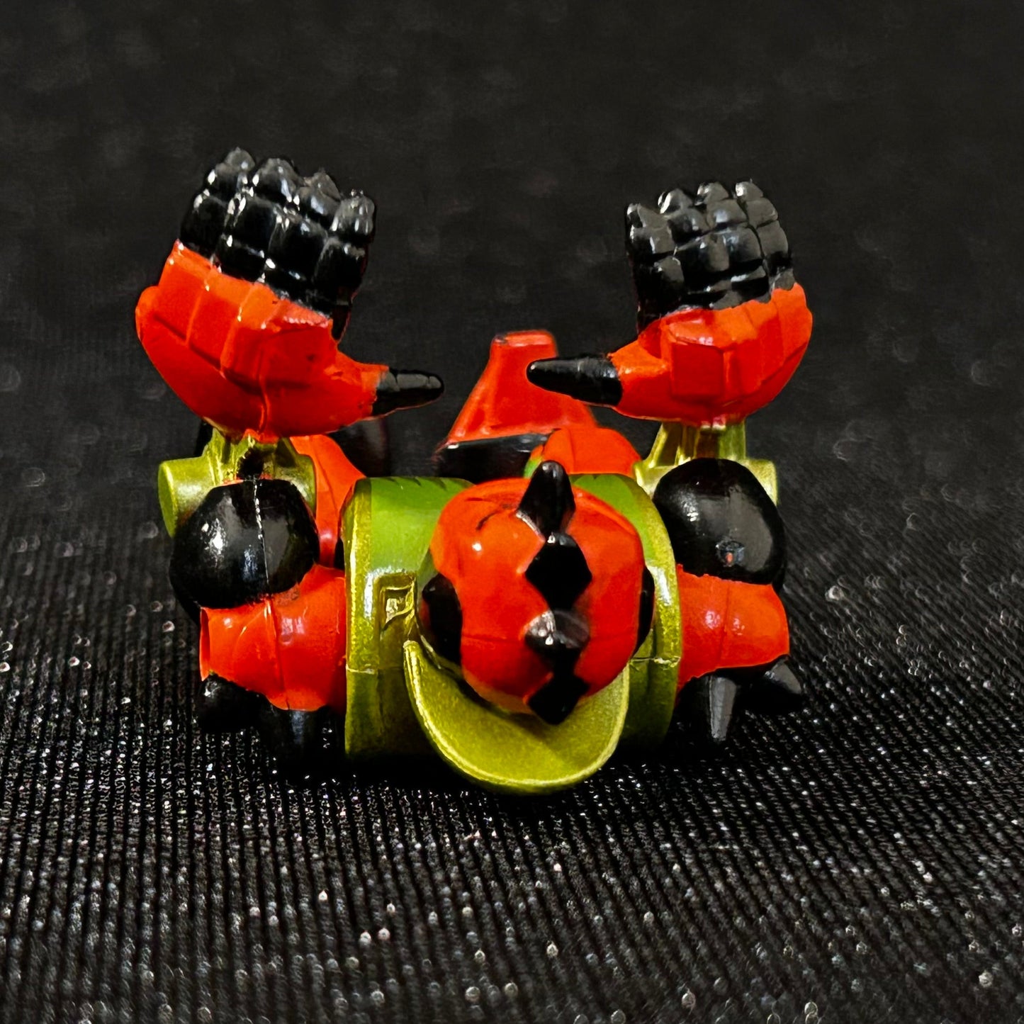 MICRO MACHINES 1992: Nekgripper
