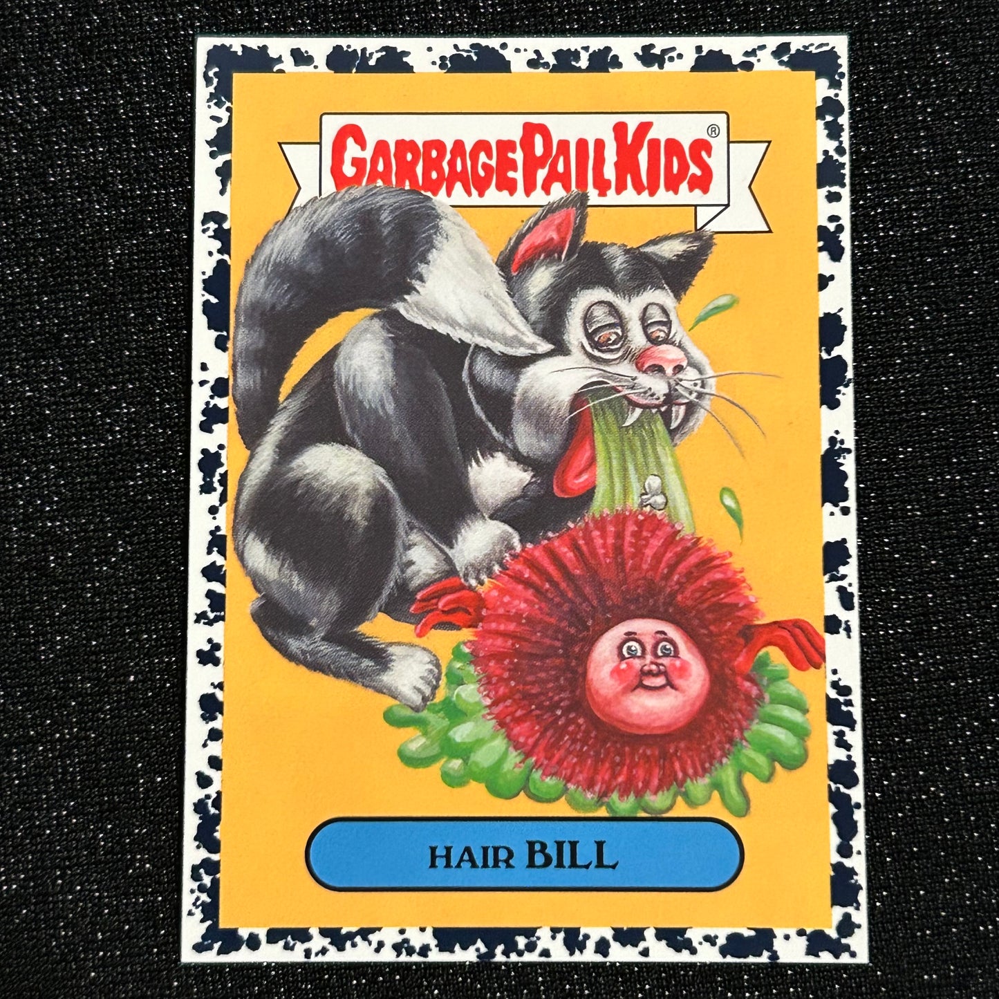 2019 GARBAGE PAIL KIDS WE HATE THE 90's: HAIR BILL 11a BLACK & BRUISED - NM